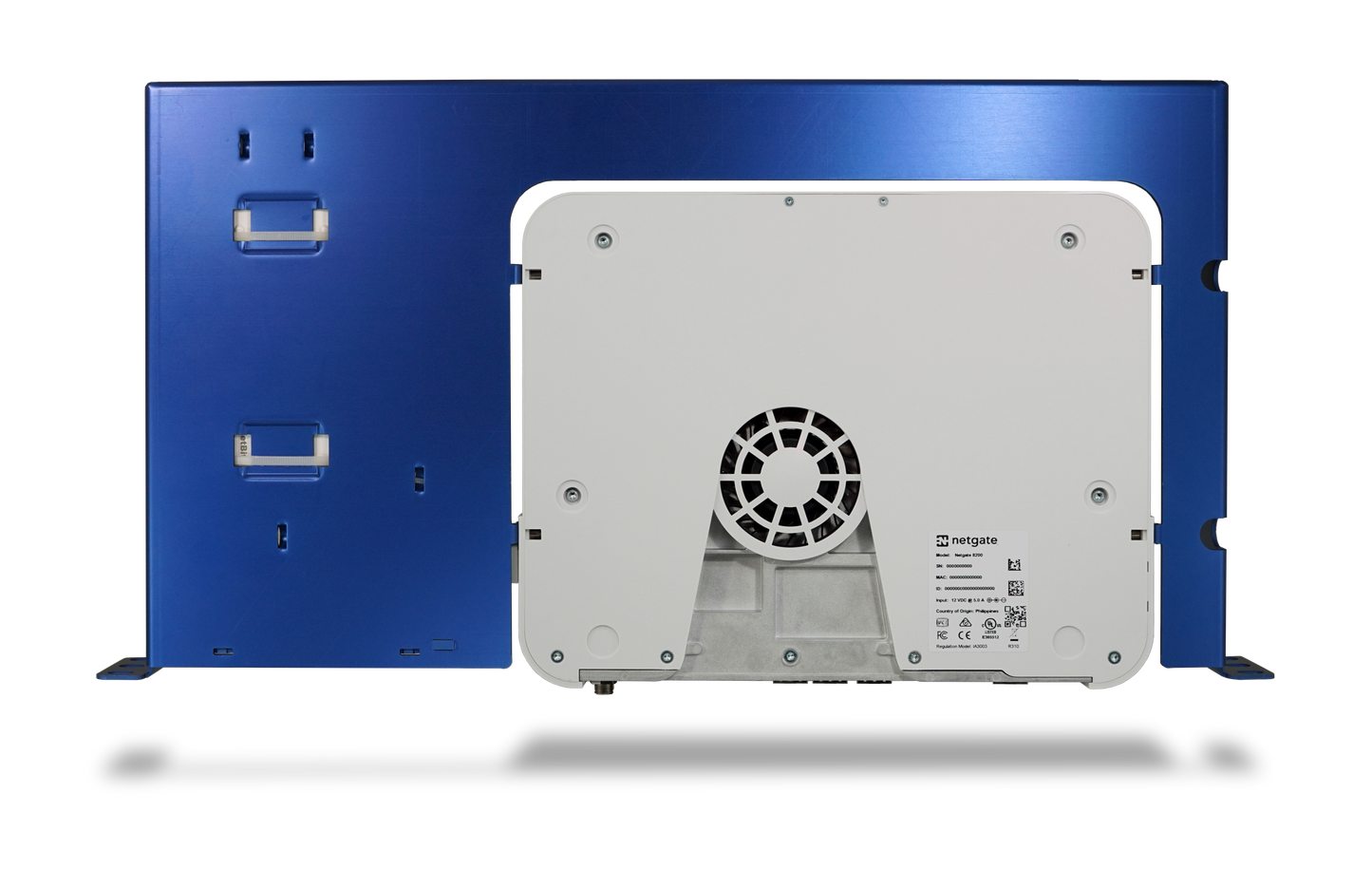 NETGATE Router 8200 MAX - PfSense+ Security Gateway - Firewall VPN Router - Ram 16Gb DDR4 - Storage 128Gb M.2 SATA SSD - Flexible 5-port combination - EU Power Adapter - NGFW